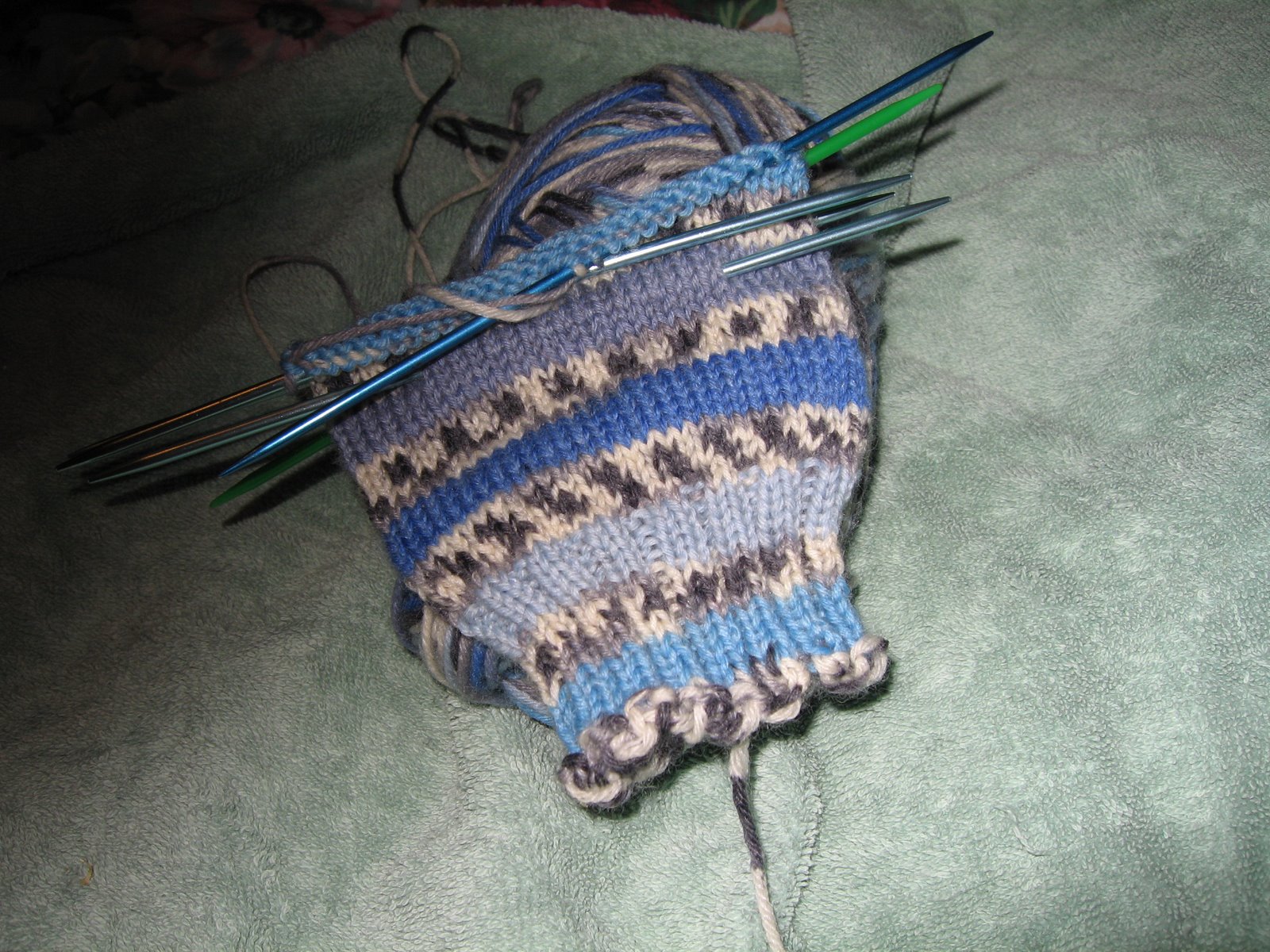 [Socks+I+am+knitting+125.JPG]