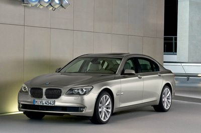 [2009-BMW-7-Series-front.jpg]