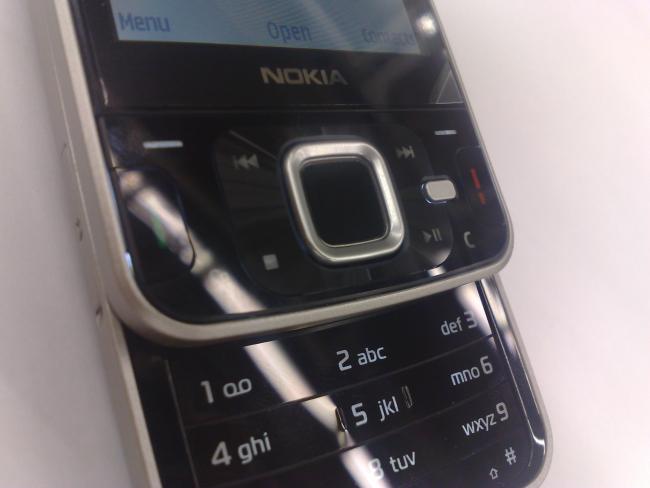 [Nokia+N96+(4).jpg]