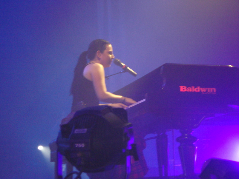 [Amy-Piano.jpg]