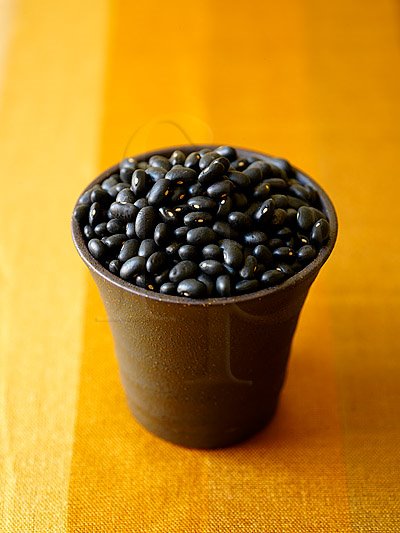 [black+beans+pic.jpg]