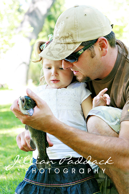 [Fishing+with+Daddy.jpg]