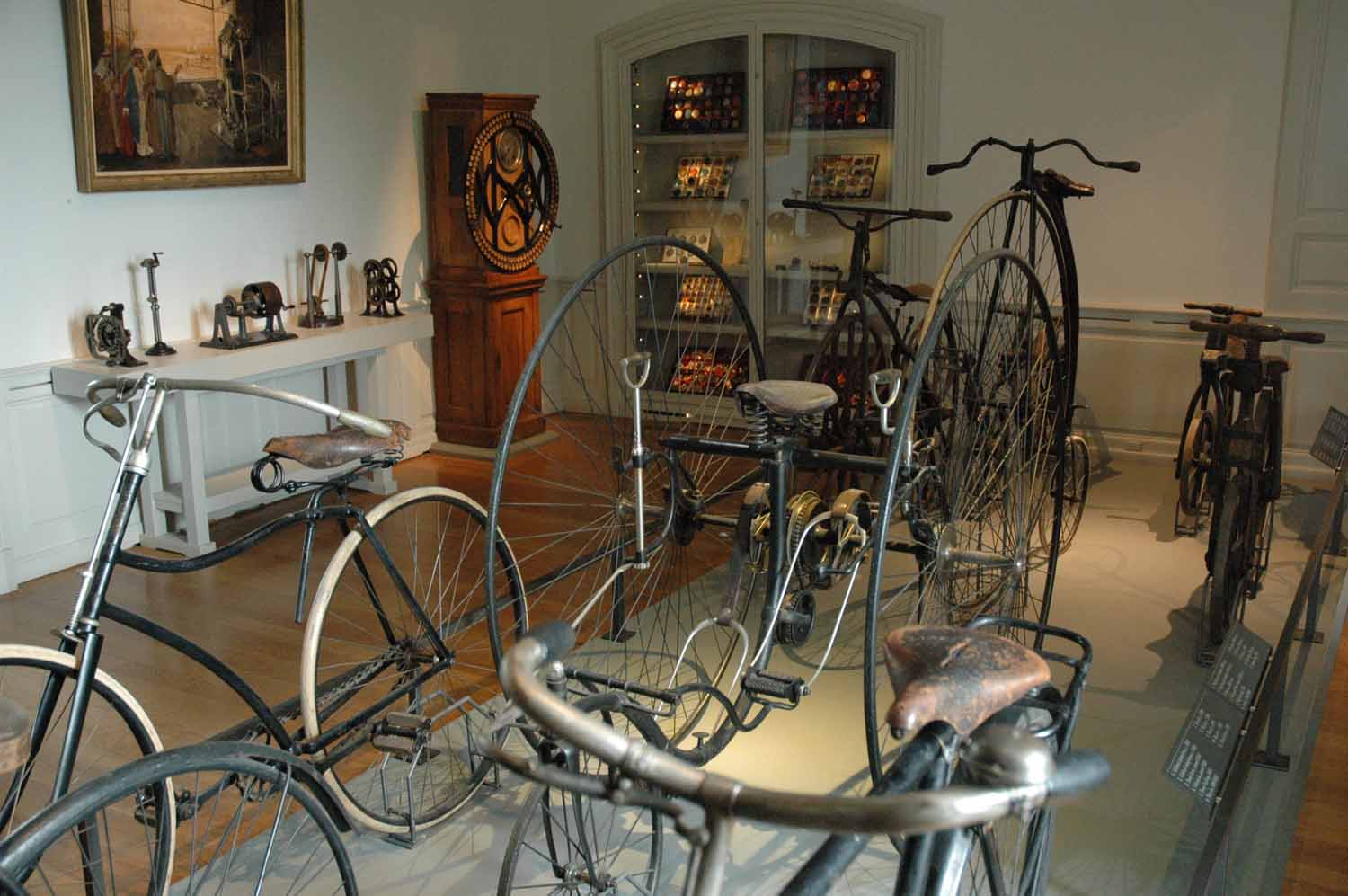 [Antique+Bicycles.jpg]