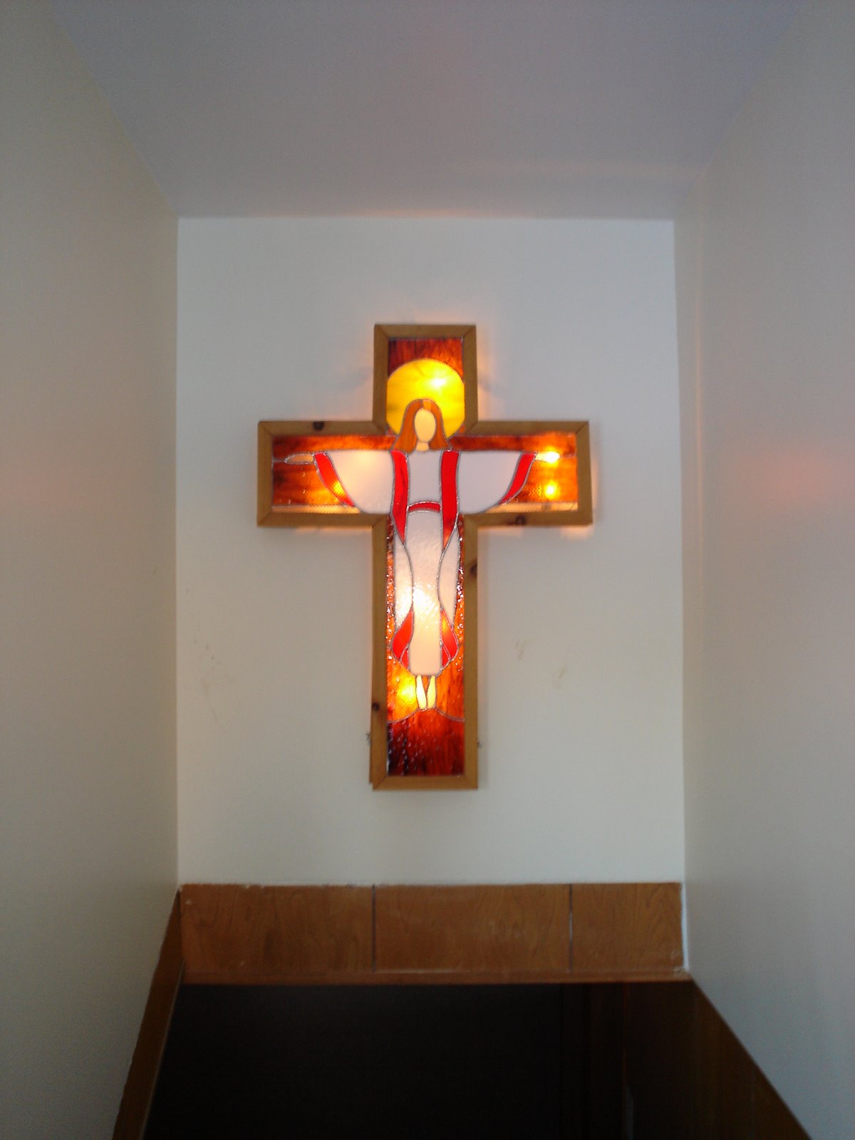 [Stained+Glass+Cross.JPG]