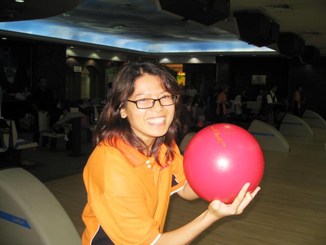 [bowling+14-07-07.jpg]