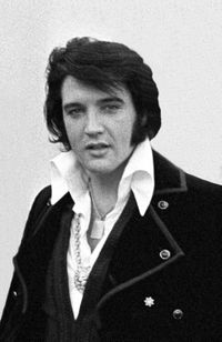 [200px-Elvis_Presley_1970.jpg]