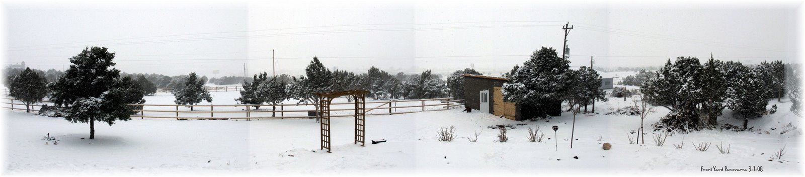 [2008-03-16+Panorama+Front+Yard+(1a).jpg]