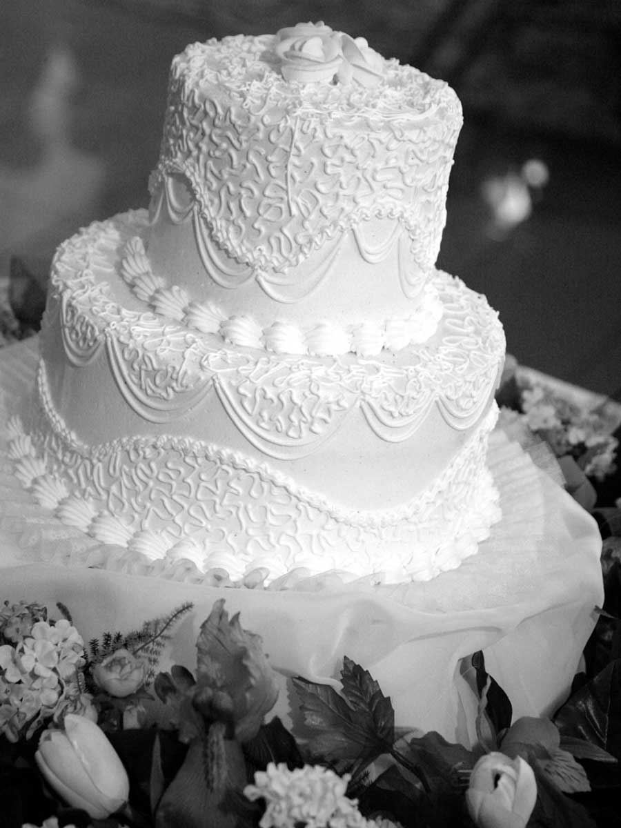 [Wedding-Cake.jpg]