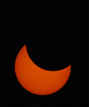 [Solar+Eclipse+2008-02-07.gif]