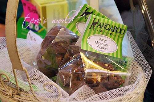 [Kangaroo-Coffee-Company-Kanga-Choco-Mint-Cookies-DSC_0138.jpg]