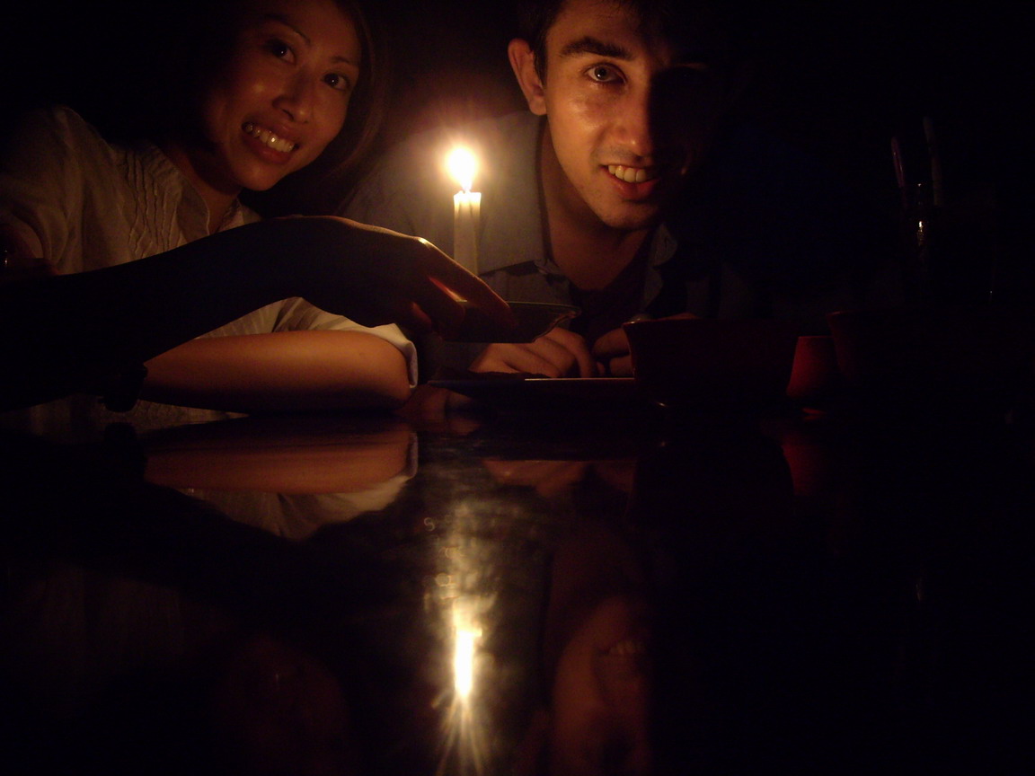[clara+and+jesse+by+candlelight.jpg]