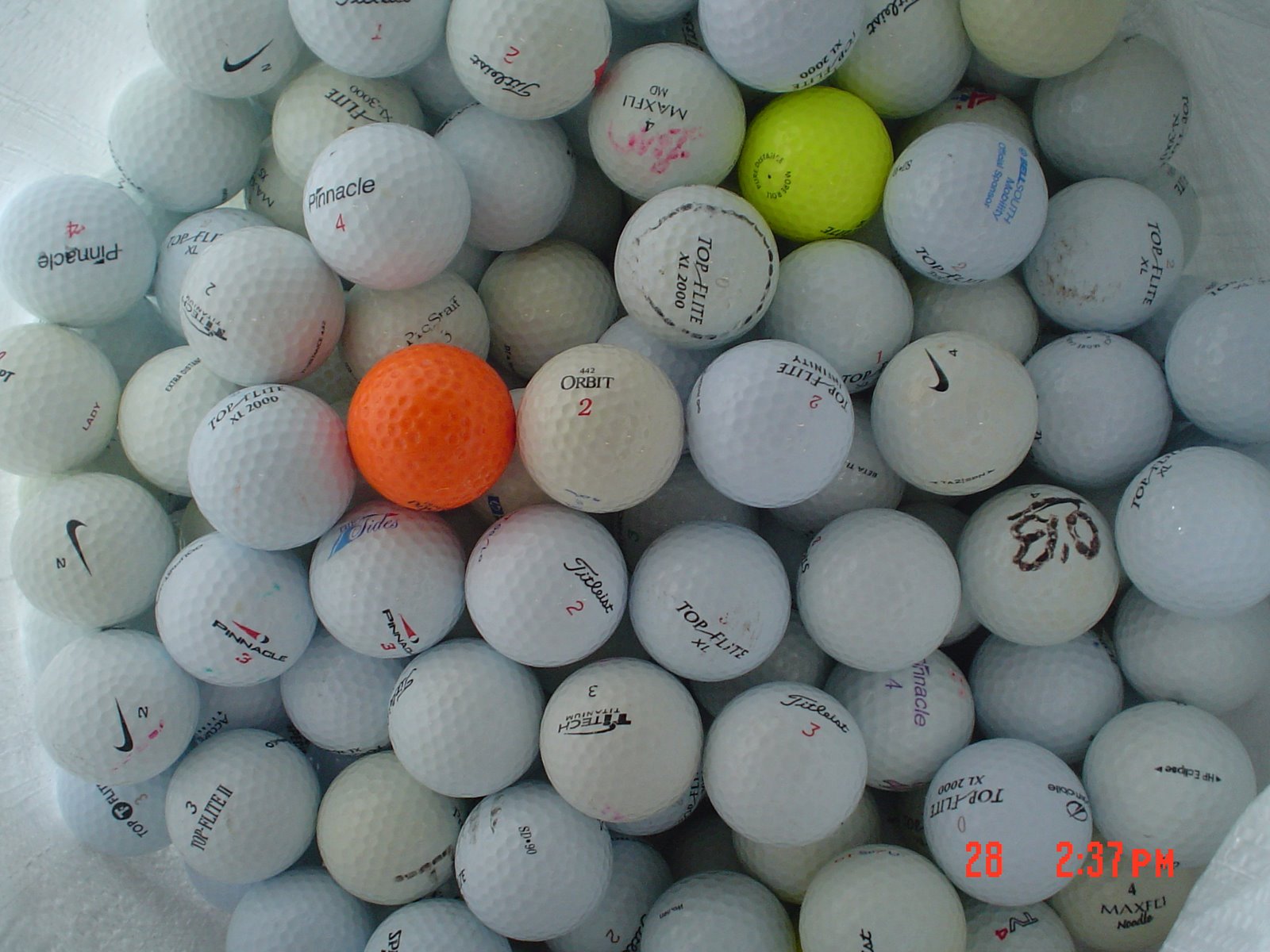 [golf+balls.JPG]