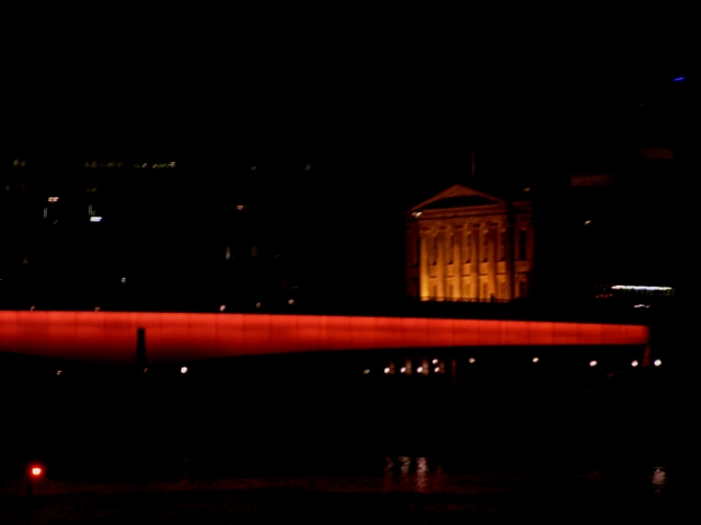 [London+Bridge+at+night.JPG]