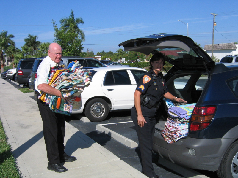 [Community+quilts+delivery+to+police+dept.jpg]