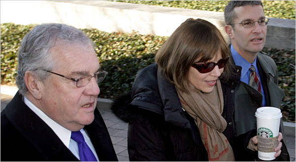 Judith Miller arrives to testify in the Scooter Libby trial