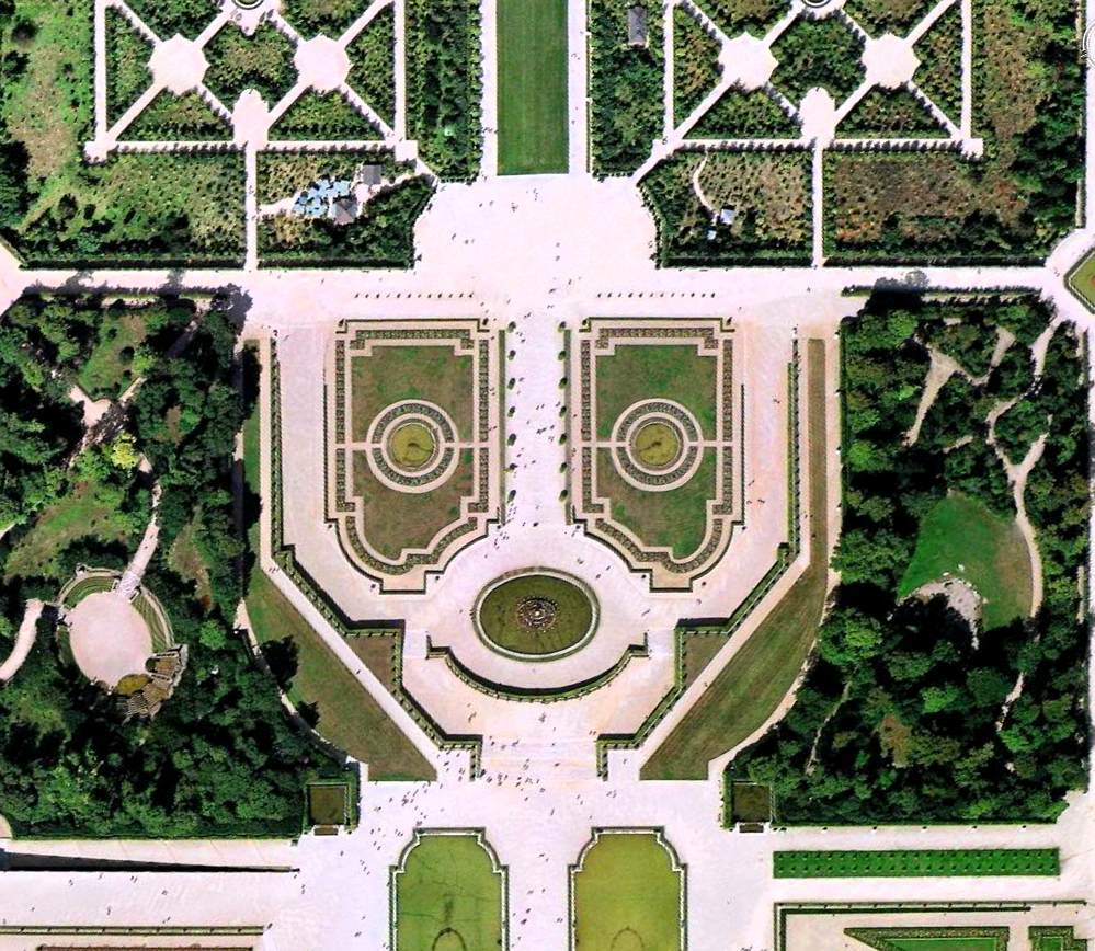 [Versailles-parc-Bozo.JPG]