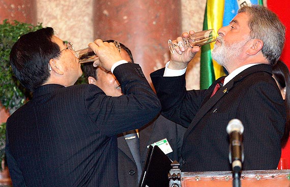 [Lula+bebendo.jpg]
