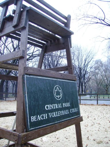 [central_park_beach_volley.jpg]