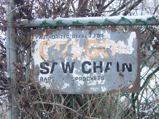 [chaina+saw+sign+winter.jpg]