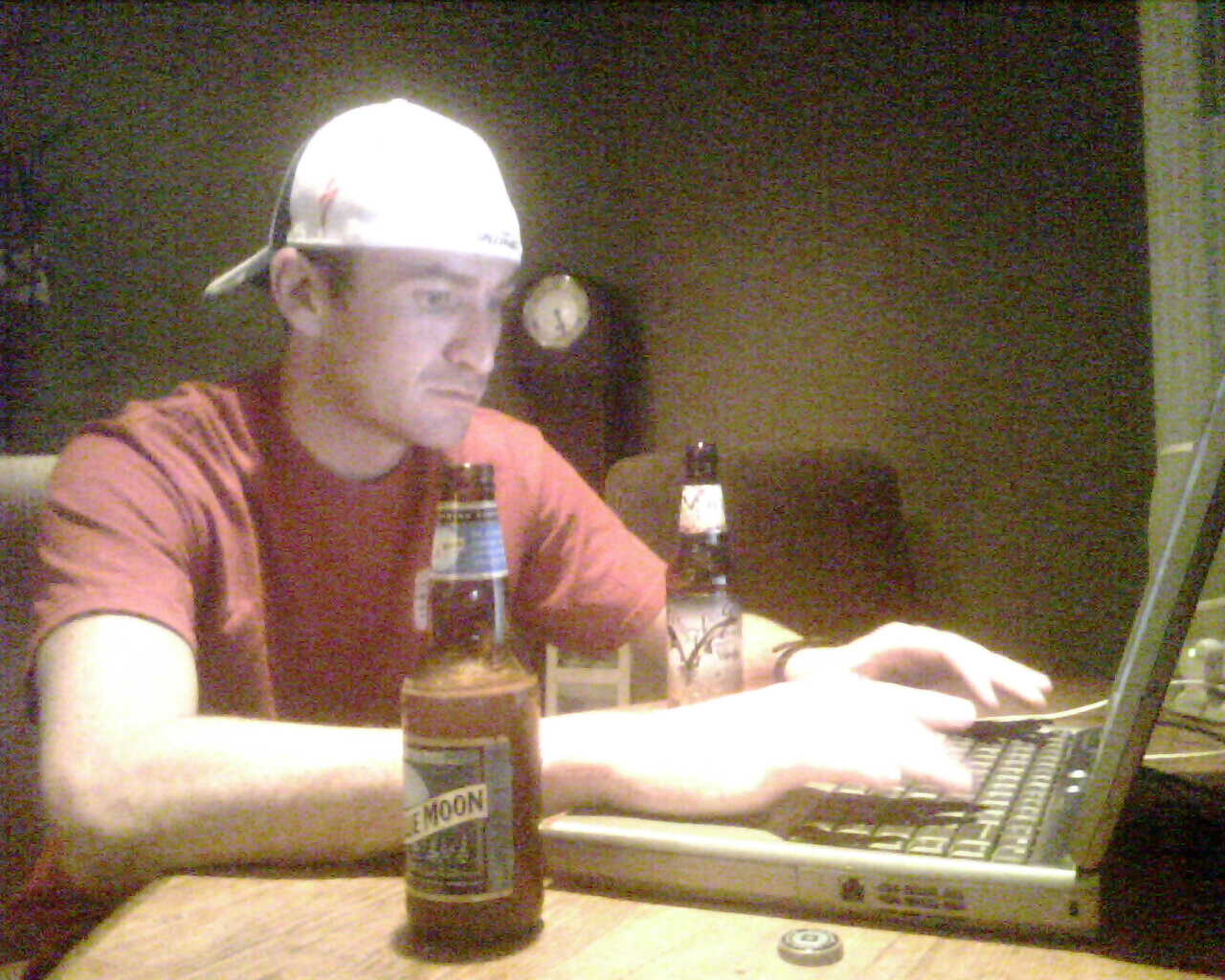 [liam+and+beer+july+6+2007.jpg]