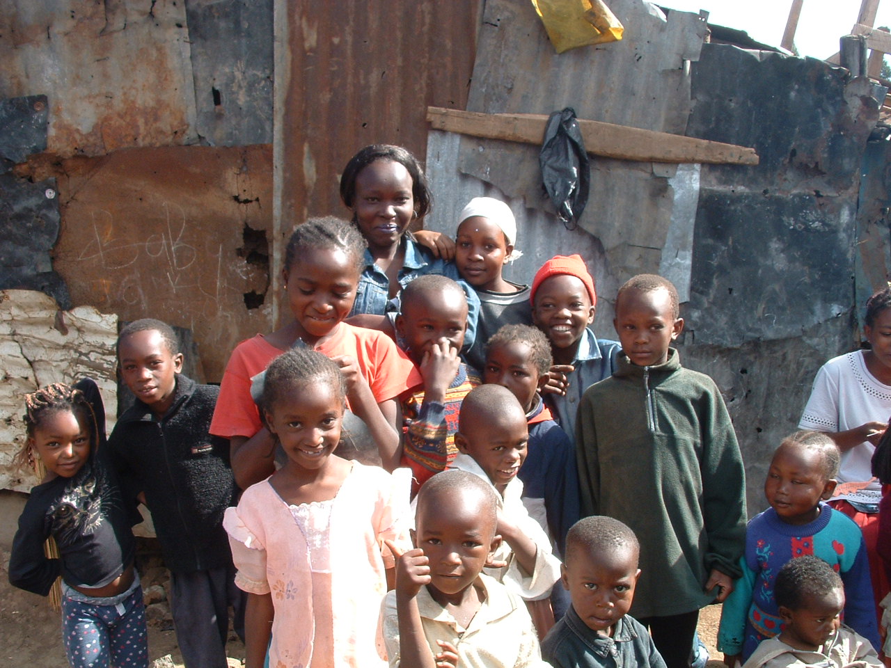 [Mathare+North+residents!.JPG]