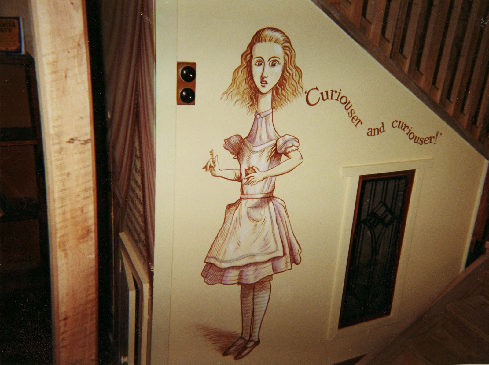 [Alice+in+Wonderland+Mural+4+Luann.jpg]