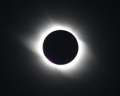 [2008_08_01t075629_450x361_us_eclipse.jpg]