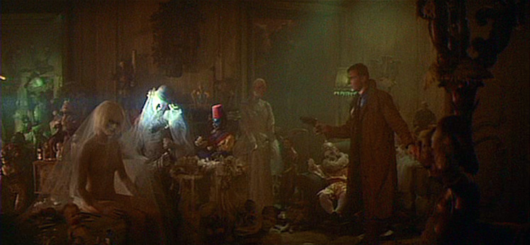 Daryl Hannah y Harrinson Ford en una escena de Blade Runner
