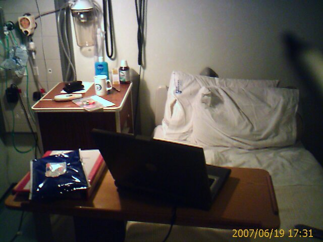 [my_room.jpg]