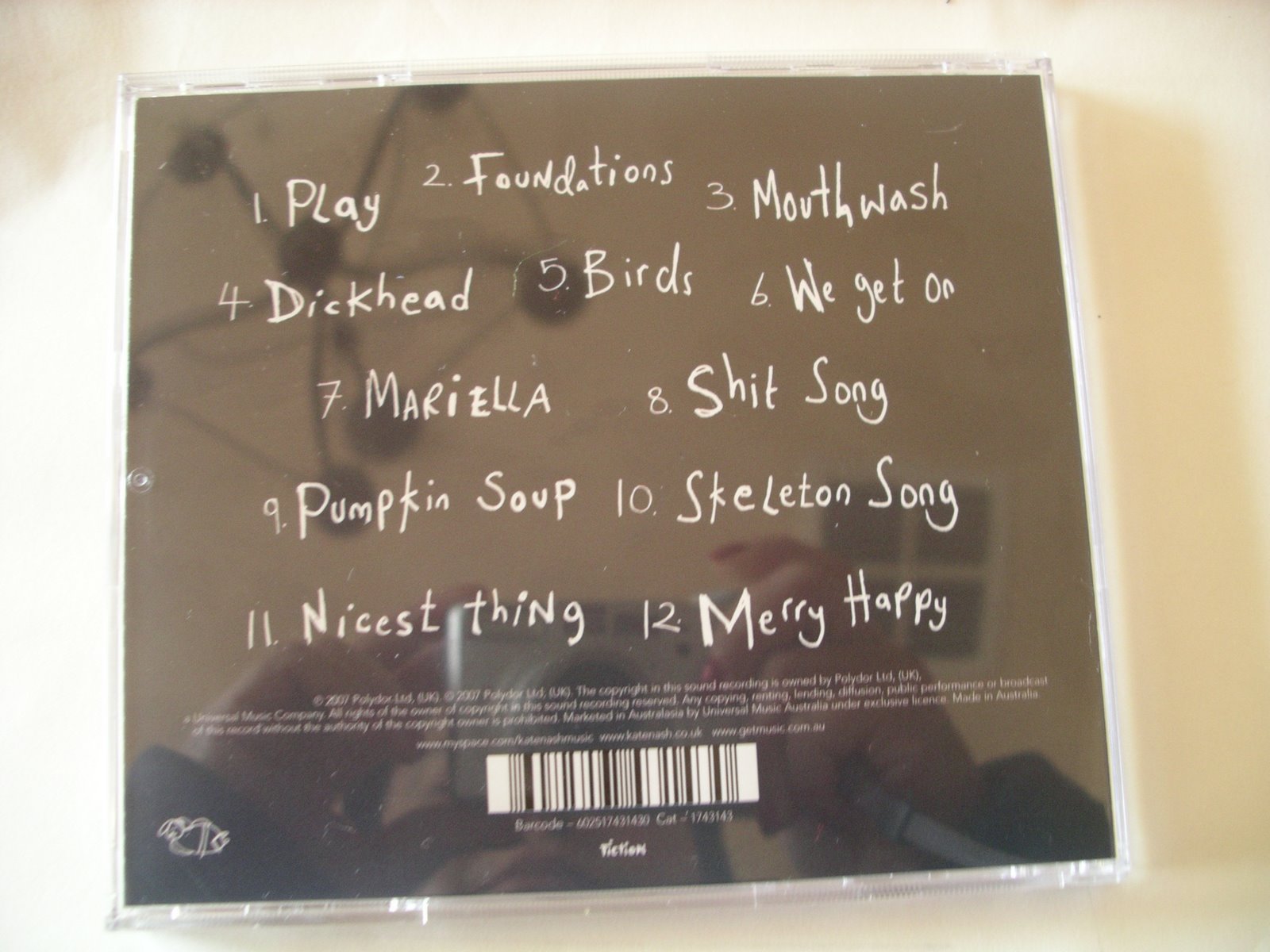 [2008-04-21bolso+++cd+Kate+Nash+006.JPG]