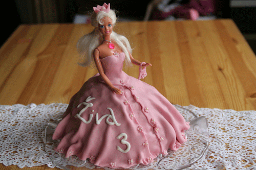 [2008_01_03-Barbie_torta.gif]
