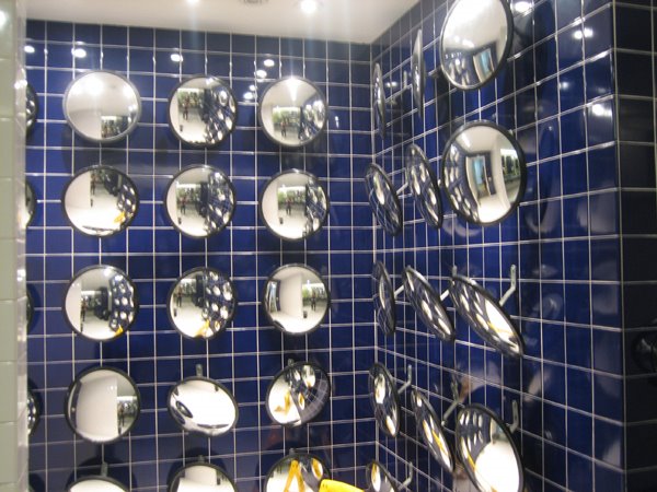 [tru+bthroom+mirrors.jpg]