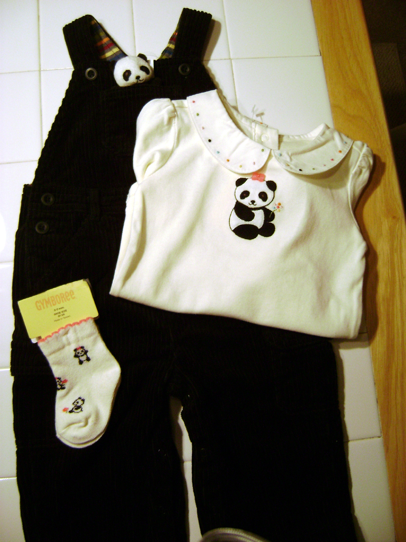 [Lia+Panda+Clothes+1.jpg]