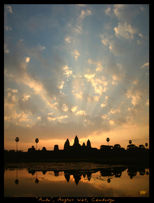 [The+Angkor+Vat+15b.jpg]