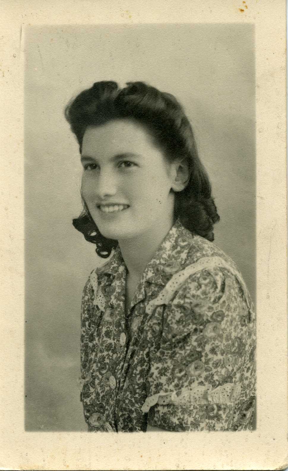 [Mom+1945.jpg]