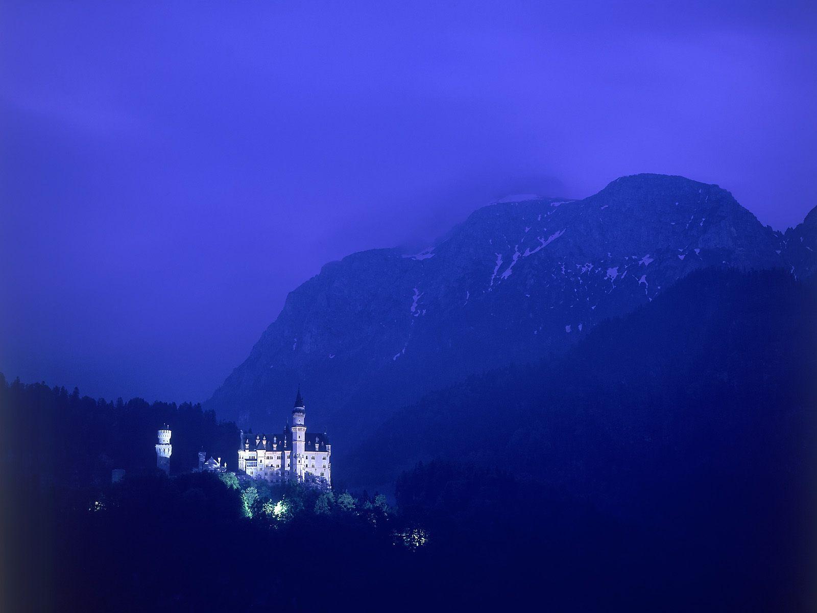 [Neuschwanstein+Castle,+Schwangau,+Germany.jpg]