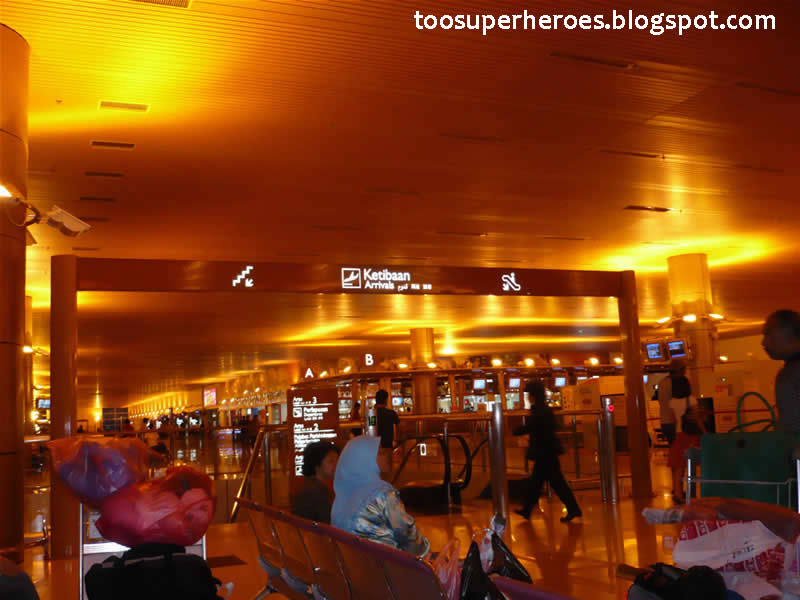 [kuching+international+airport.jpg]