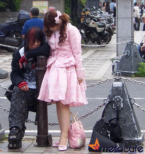 [Goth+Girl+In+Japan+[from+www.metacafe.com]+#4.jpg]