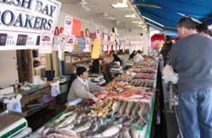 [300px-Wash_fish_market.jpg]