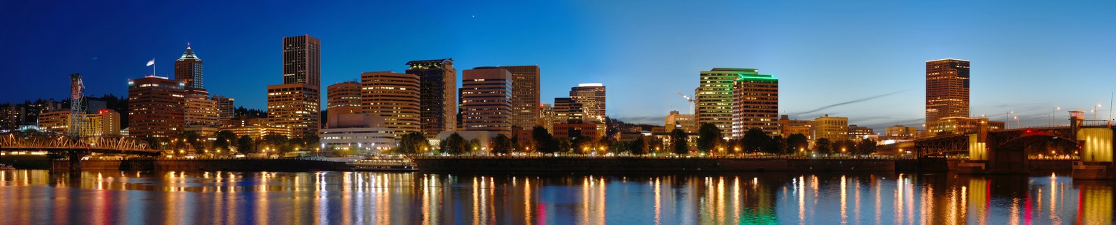 [Portland_Night_panorama.jpg]