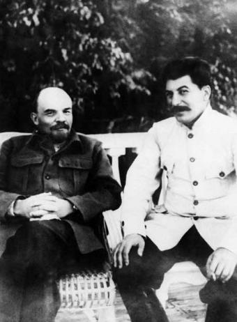 [Lenin+y+Stalin.jpg]