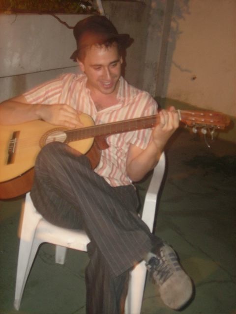 [David+guitarra.jpg]