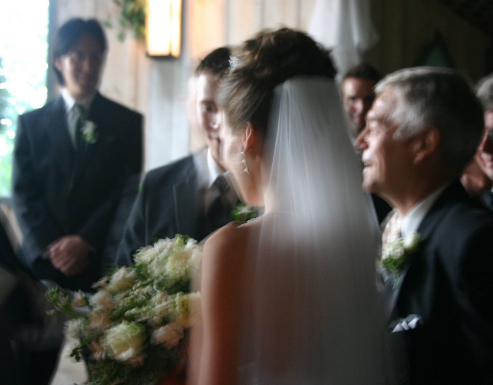 [blurry+wedding.jpg]