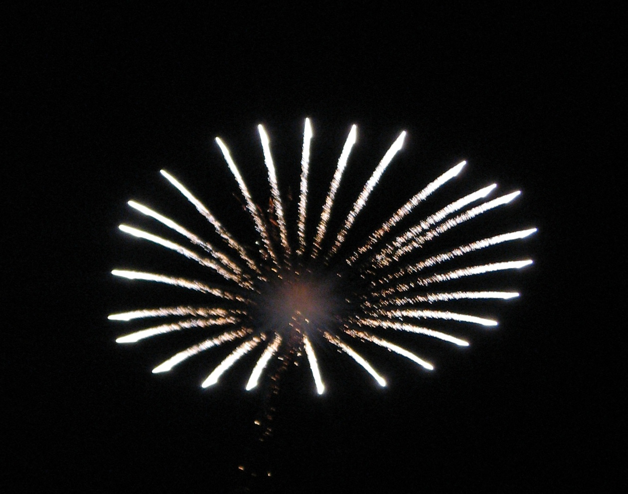 [fireworks+flying+saucer.jpg]