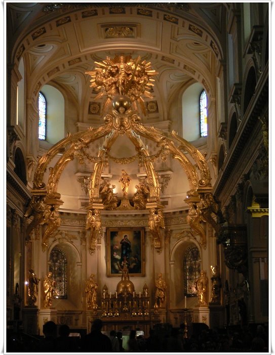 [858魁北克聖母院Notre-Dame+de+Quebec+Basilica+Cathedra_nEO_IMG.jpg]