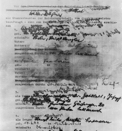 [Marriage+Document+of+Adolf+Hitler+and+Eva+Braun.jpg]