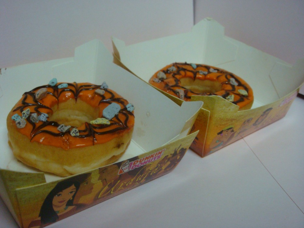 [free+urduja+doughnuts.JPG]