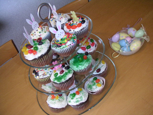 [Easter+cupcakes.jpg]