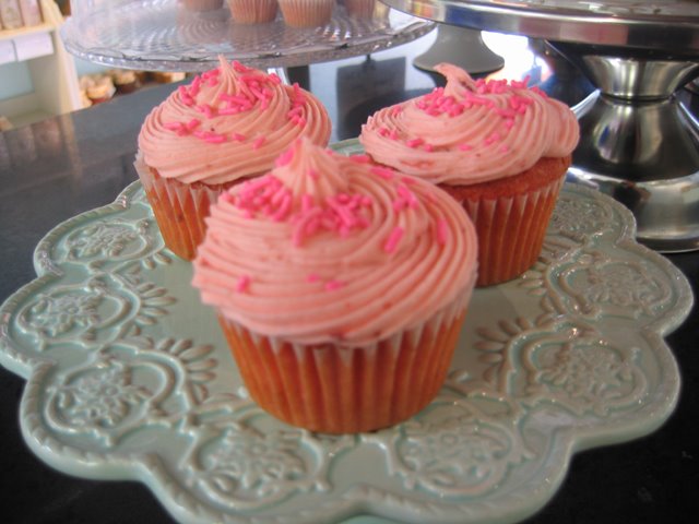 [pink_cupcake.jpg]