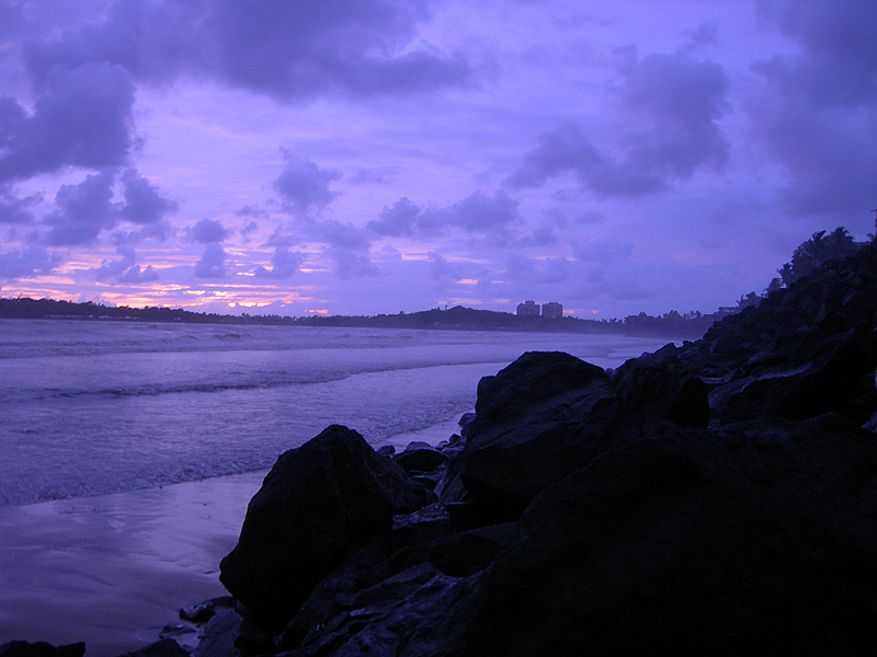 versova beach mumbai in the evening light